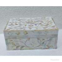 DECORATIVE HANDMADE BEAUTIFUL M O P INLAY BOX